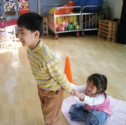 역통합 신체활동 장면