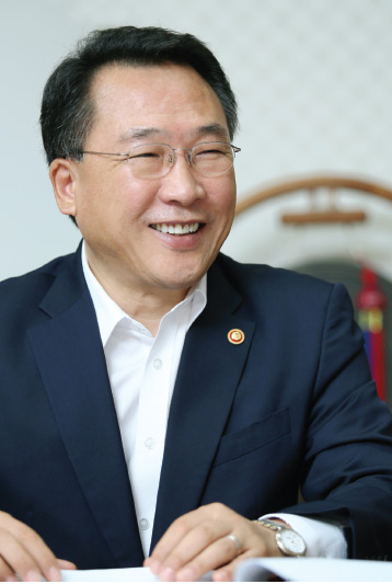 방하남 고용노동부장관