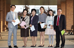 좌담회 토론자 단체 사진