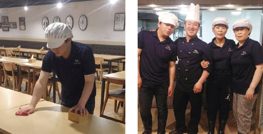 영서고등학교 졸업생이 외식사업부에 취업되어 테이블을 닦는 모습과 동료들과 함께 찍은 사진